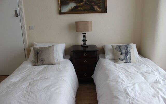 ADVO Aparts Guest Hotel