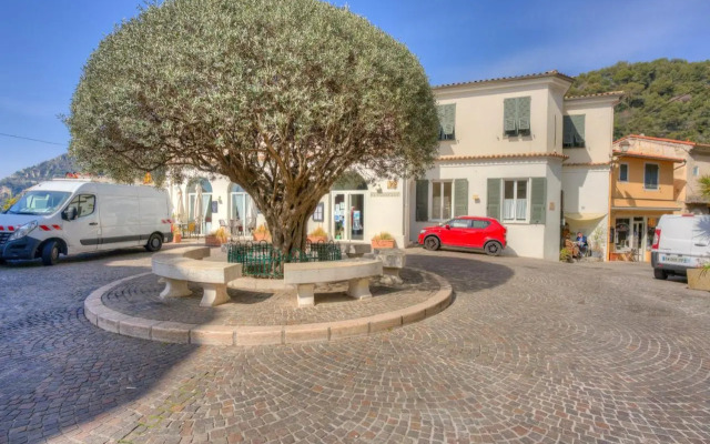 Ancienne Mairie Vieux Village Roquebrune 3 bedroom apartment