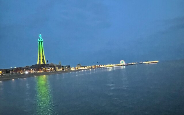 Lovely 2-bed Apartment in Blackpool Secret House