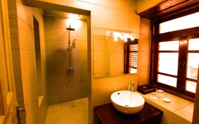 Shangri La Balagezong Lover Valley Hotel