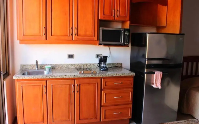 Flamingo Marina Resort Studio