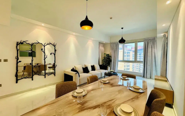 2BR Home with Waterfront views in Palm