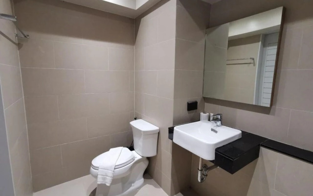 RedDoorz Premium A Room Bangkok