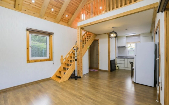 Jecheon Hobanro Unshared House Pension