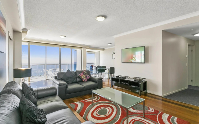 Mantra Towers of Chevron – Guest Rooms – Gold Coast