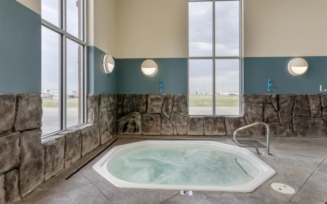 Best Western Plus Winnipeg West