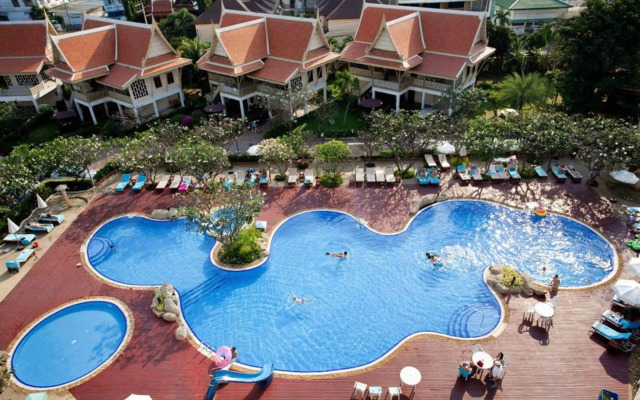 The Cha-am Methavalai Hotel