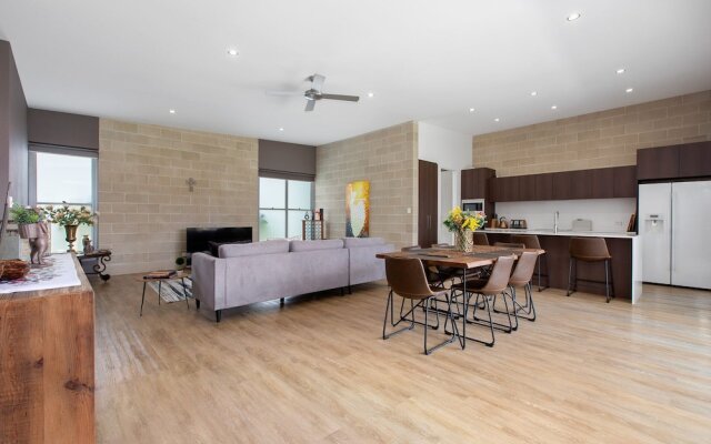 Beachside Haven