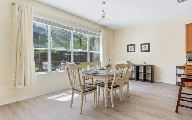 Themed Bedrooms and Large Pool