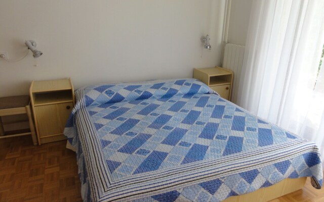 Nice and Cozy Apartment Ferry in Medulin