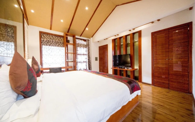 Lijiang Bairui Vacation Hotel