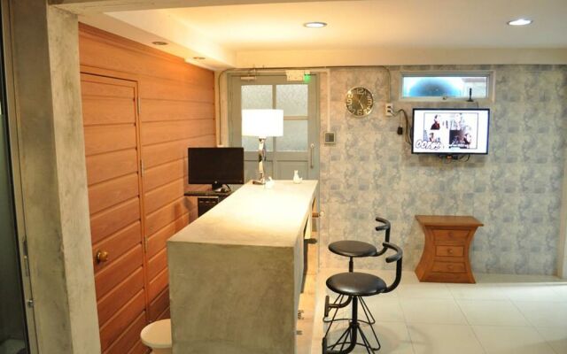 The Nexchange Bangkok Hostel