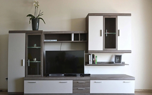 Bently Apartments - Four Oceans Seaside