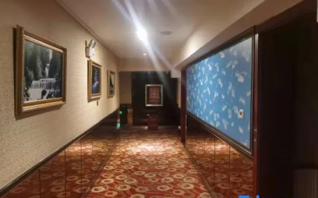Zun Pin Hotel