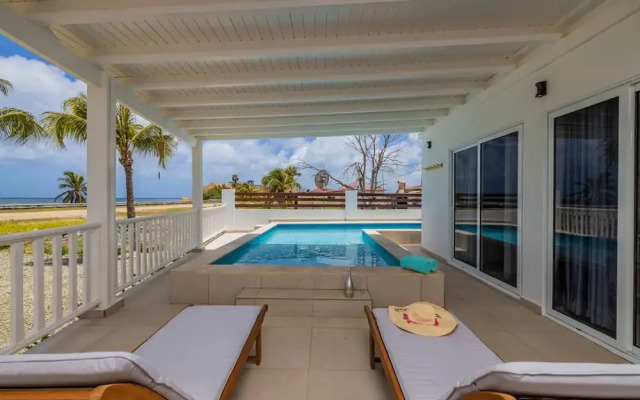 Secluded Beachfront Gem Pool Patio View BBQ
