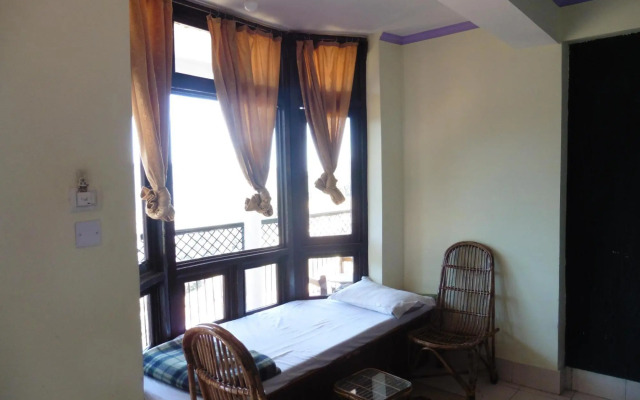 Monal Inn by Nature
