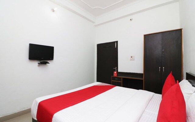 Hotel Ojus Tower by OYO Rooms
