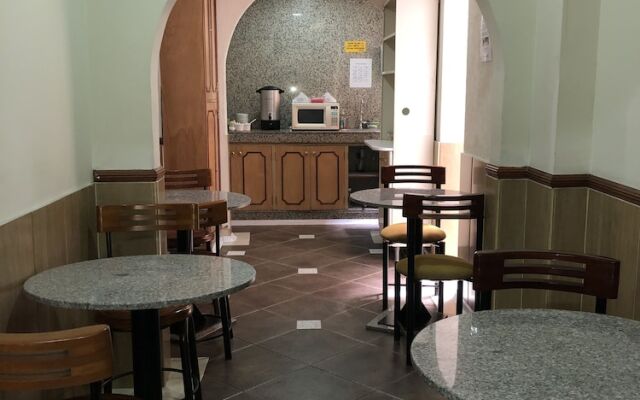 Suites Ejecutivas 57 Inn