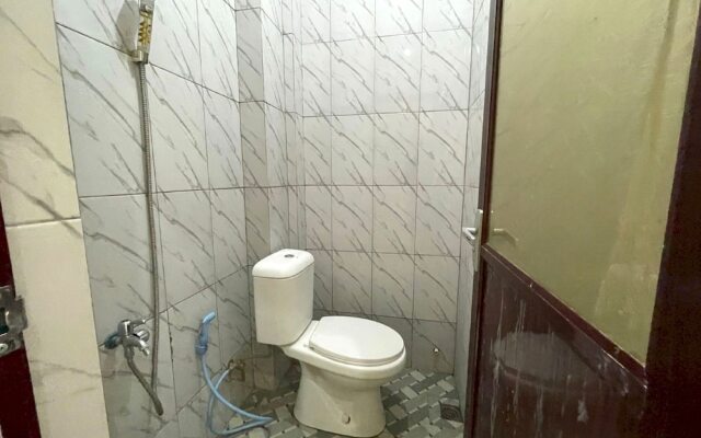 Hotel O Kos Citra Syariah Near Bukit Marezo