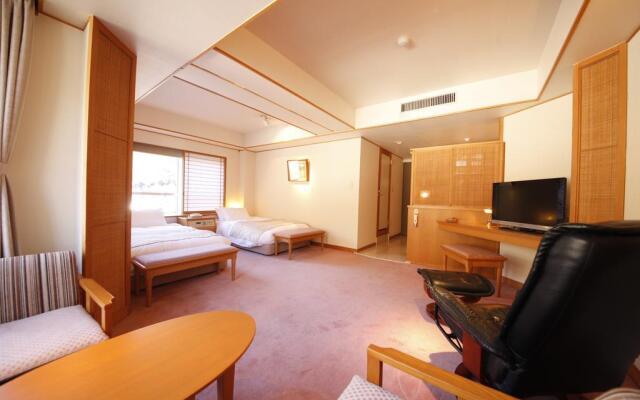 Shimobe Hotel