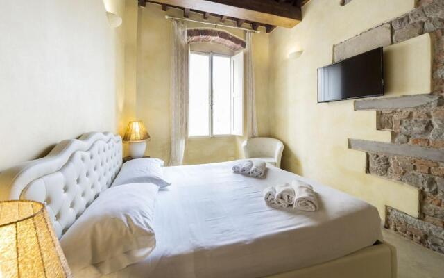 Signoria honeymoon apartment