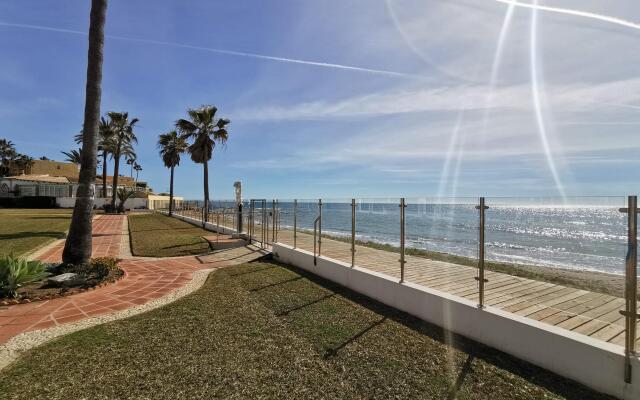 Beautiful frontline duplex apartment - Doña Lola - Mijas Costa - CS199