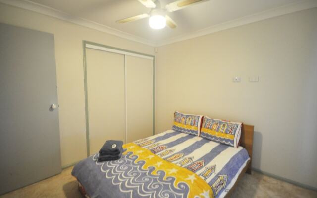 Bribie Island Canal Holiday Destination!
