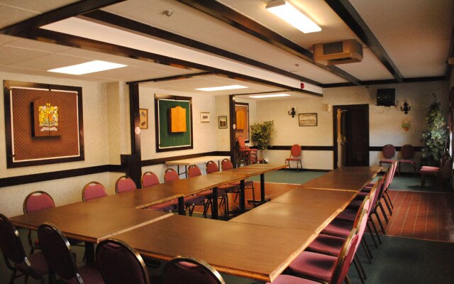 Pine Dale Motor Inn