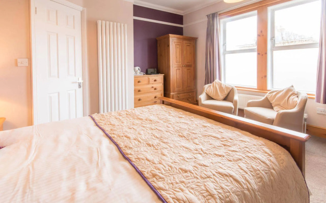 Caythorpe House