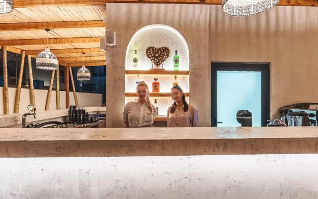Cabana Blu Lifestyle Boutique Hotel & Suites