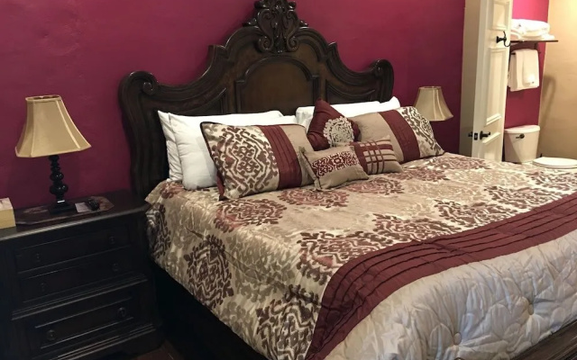 Historic Kahn Hotel