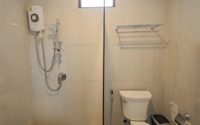 B2 Ubon Boutique & Budget Hotel