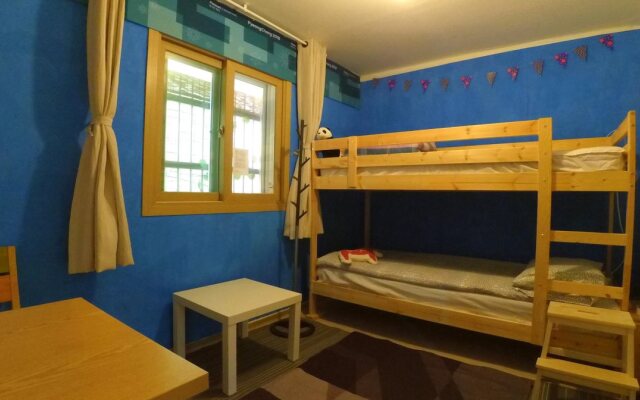 Gangneung Station Guesthouse