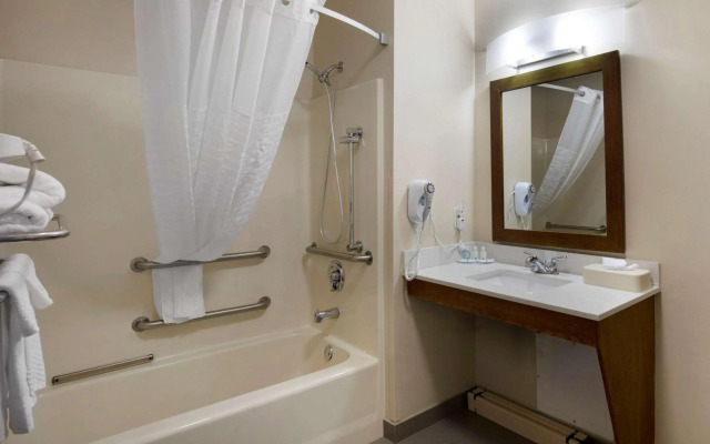 Quality Inn Seneca Clemson Area US-123