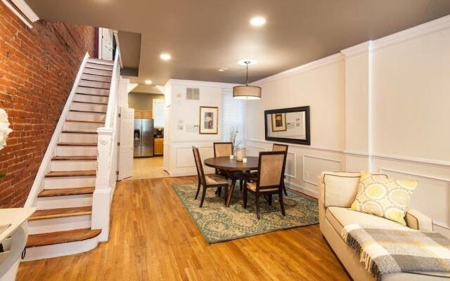 Modernized DC Rowhome in city-center