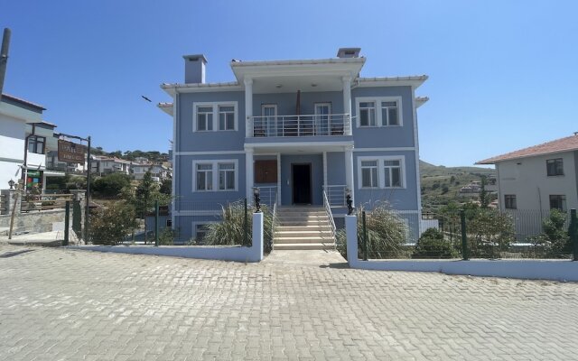 Parli Hotel