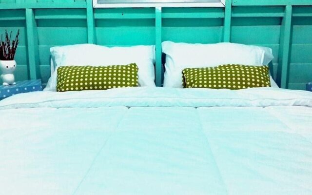 Hug Baan Guesthouse