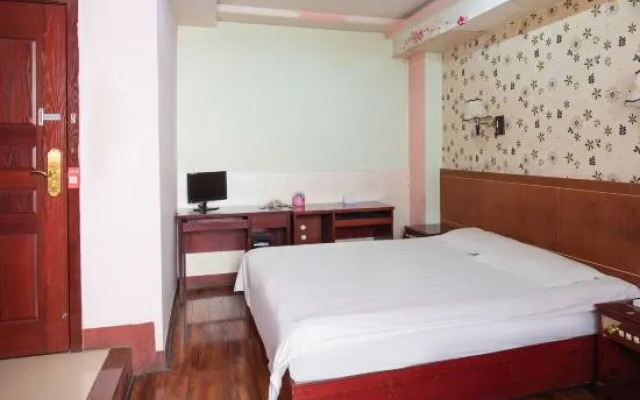 Saturday Express Hotel