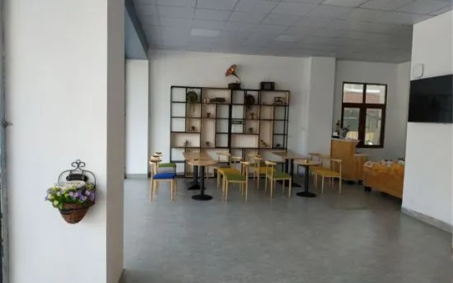 Huidong Shuangyuewan Summer Cold Wind Inn