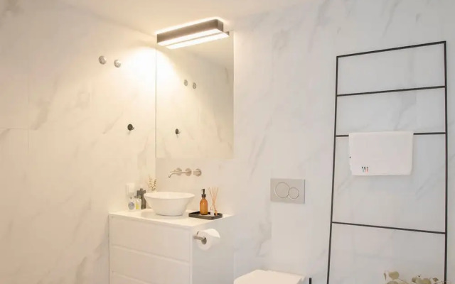 Liiiving in Gaia - Cooper Residence Apartment