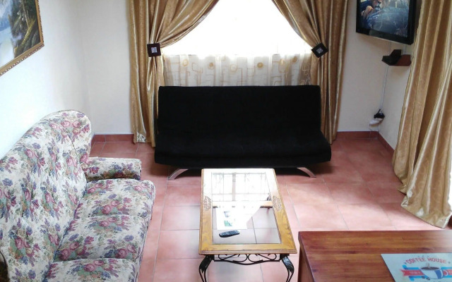 Suburbian Lodge