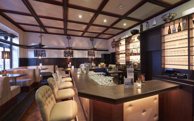 Dom Hotel
