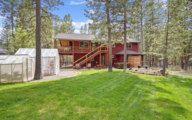 16 Jillian 4 Bedroom Home by RedAwning