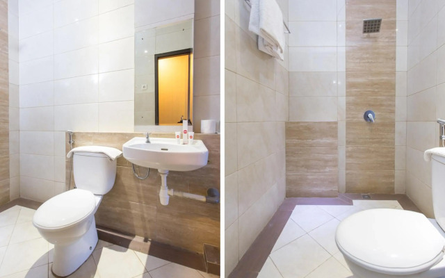 OYO 663 Hotel Sejati