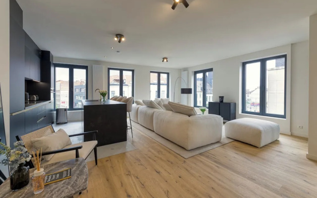 Designer flat 3BR & Mini Golf