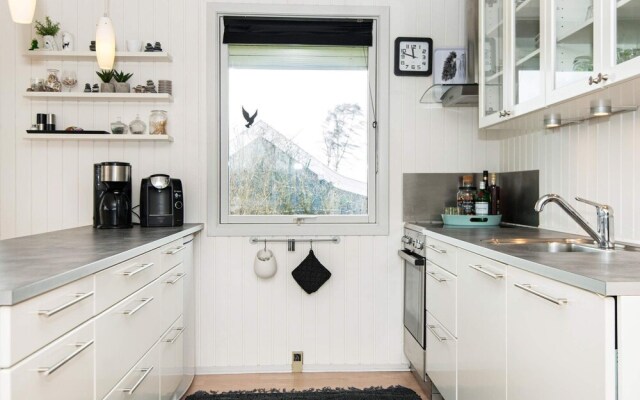 6 Person Holiday Home in Glesborg