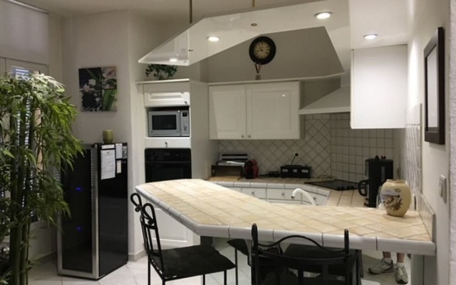 Viva Riviera 4 Bedrooms