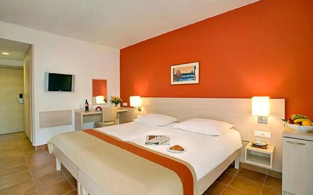 Отель Valamar Club Tamaris Hotel