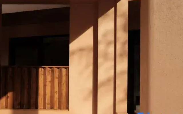 Monster Planet Art Inn