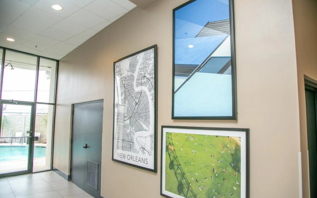 Holiday Inn New Orleans West Bank Tower by IHG